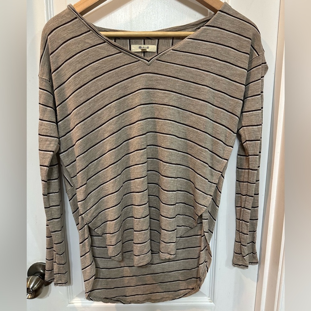 Madewell Long Sleeve V-Neck Striped Shirt Beige Brown Curved Hem Size XS